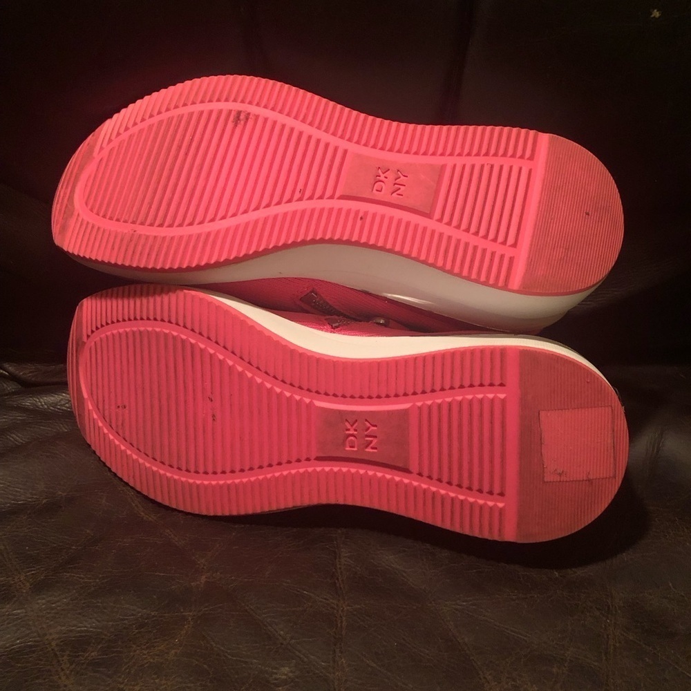 DKNY Hot Pink Wedge Sneakers, Women's Size 6 Light tread wear Zippered - Picture 6 of 7